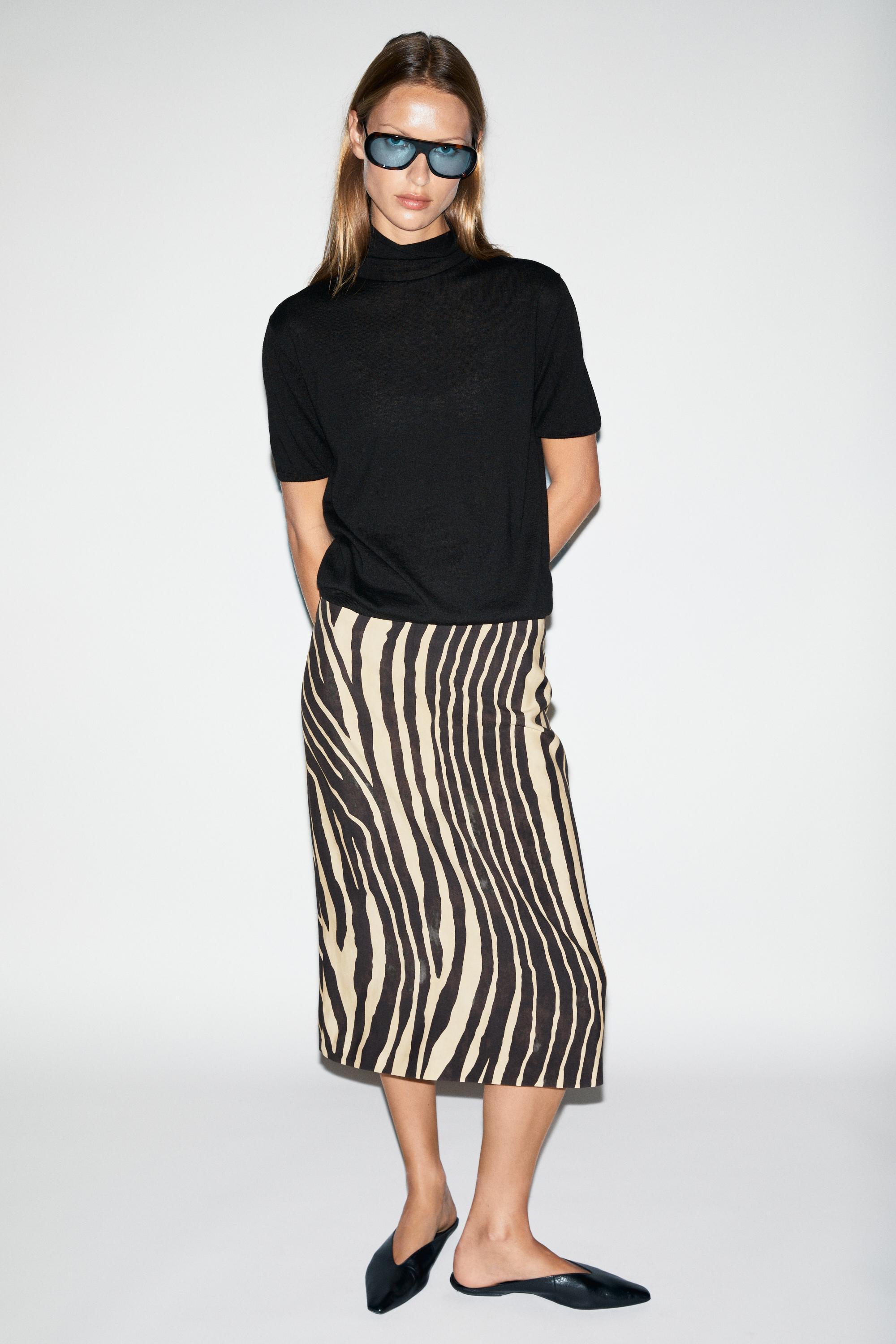 Flowing tube skirt